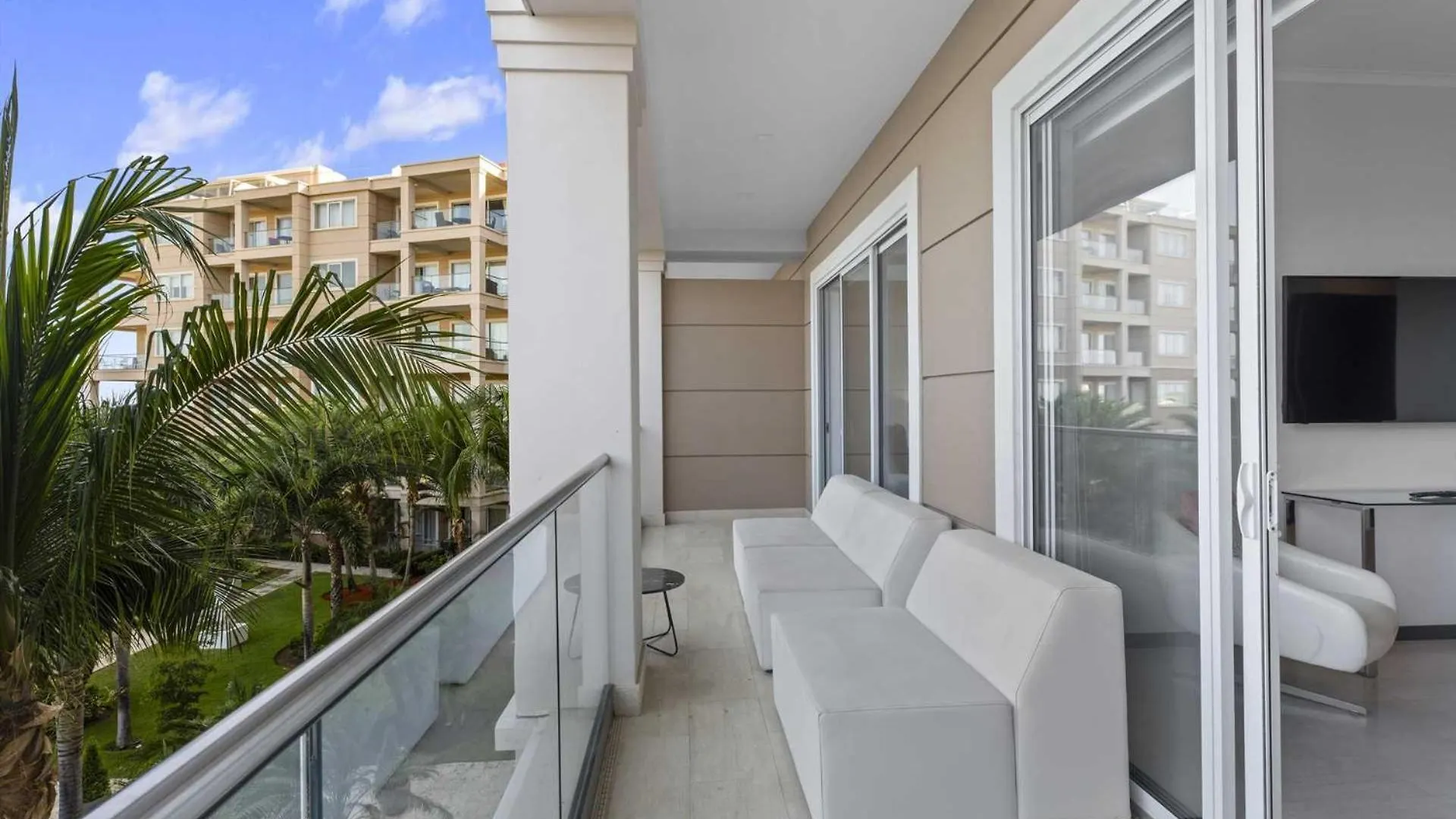 Vakantiehuis Eagle Beach - Sunset Dreams 2Br Condo - Lv303 Palm Beach