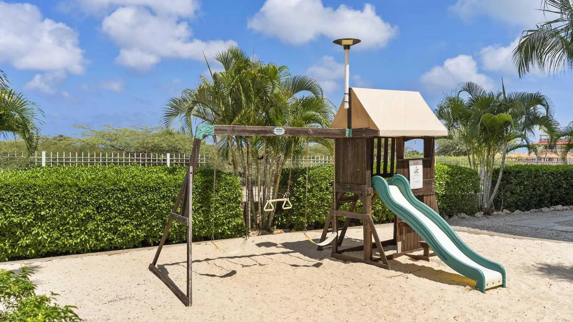 Eagle Beach - Sunset Dreams 2Br Condo - Lv303 Palm Beach Сasa de vacaciones